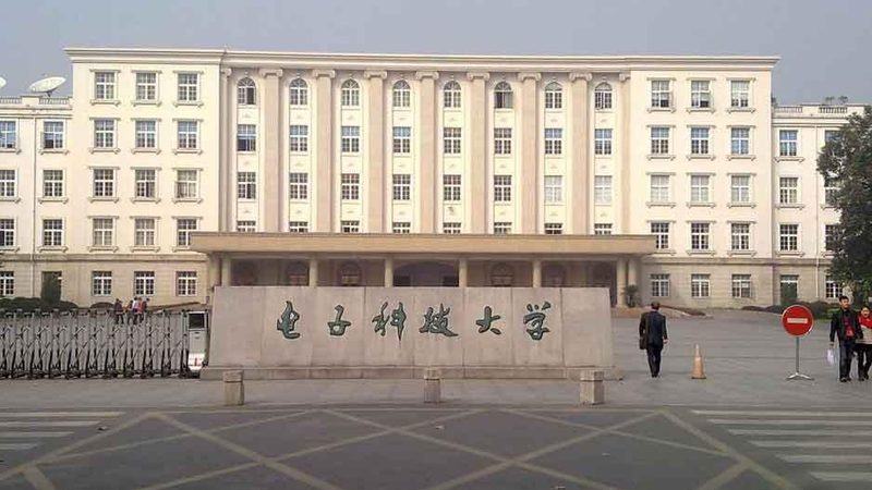 连接器价格之谜：揭秘影响价格的关键因素